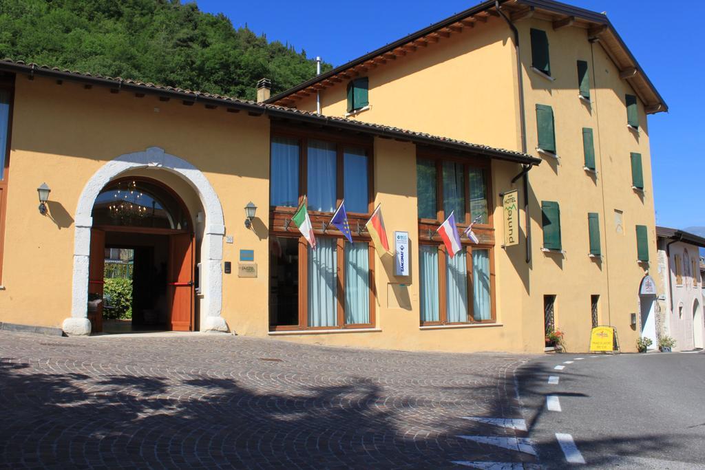 Hotel Tre Punte ガルニャーノ エクステリア 写真