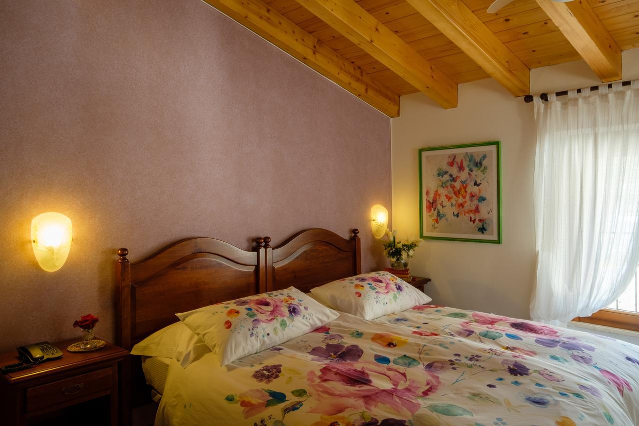 Hotel Tre Punte ガルニャーノ エクステリア 写真