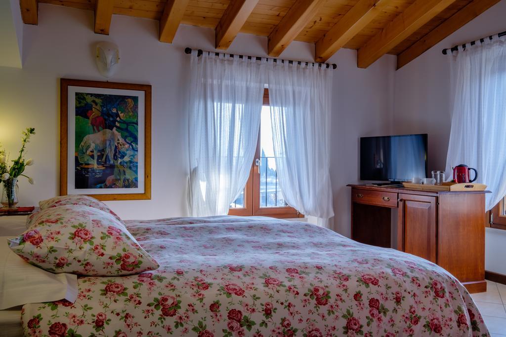 Hotel Tre Punte ガルニャーノ エクステリア 写真
